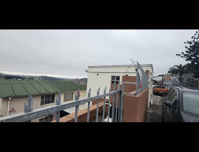 3 BEDROOM HOUSE FOR SALE IN MONTFORD